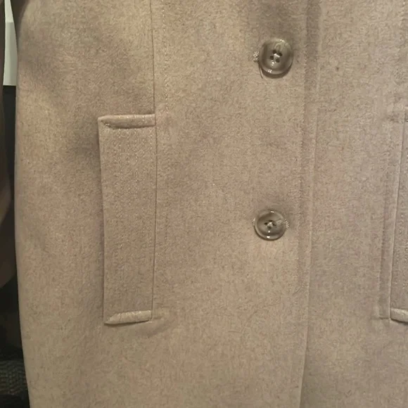 London Fog Beige/Oatmeal Winter Coat. Size XS. - Picture 4 of 9